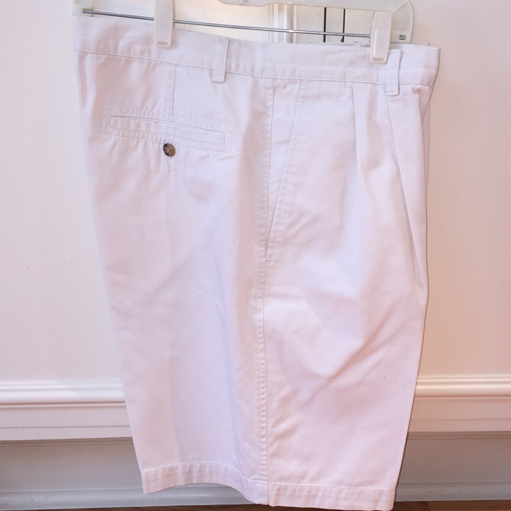 Men’s shorts. Joseph Abboud.